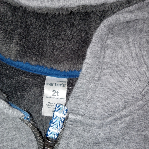 5 for $10 Carter's Gray Super Soft Lined Zip Up Jacket size 2T - Picture 4 of 7